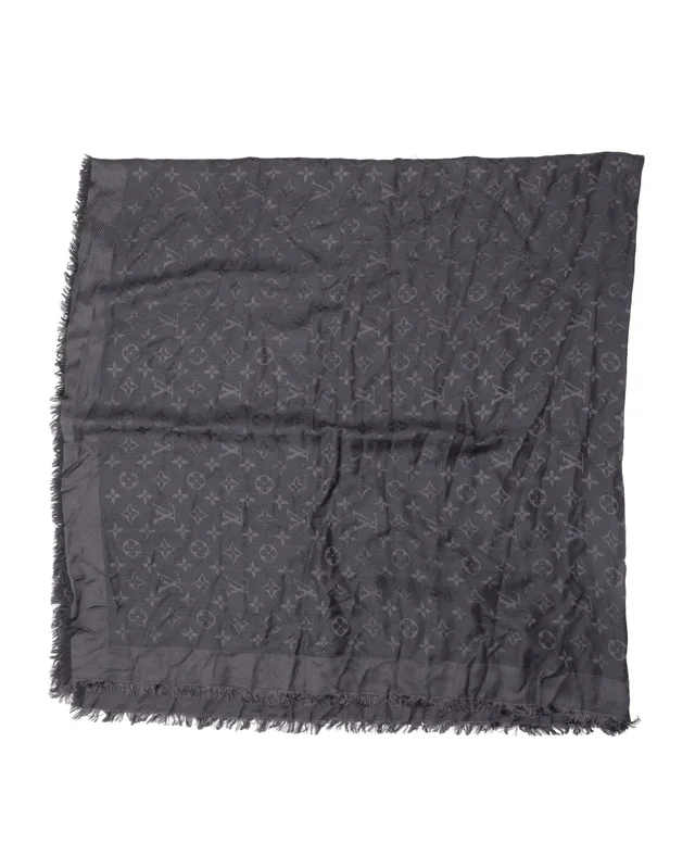 Louis Vuitton Monogram Shine Shawl from A Retro Tale, photo 2 of 3
