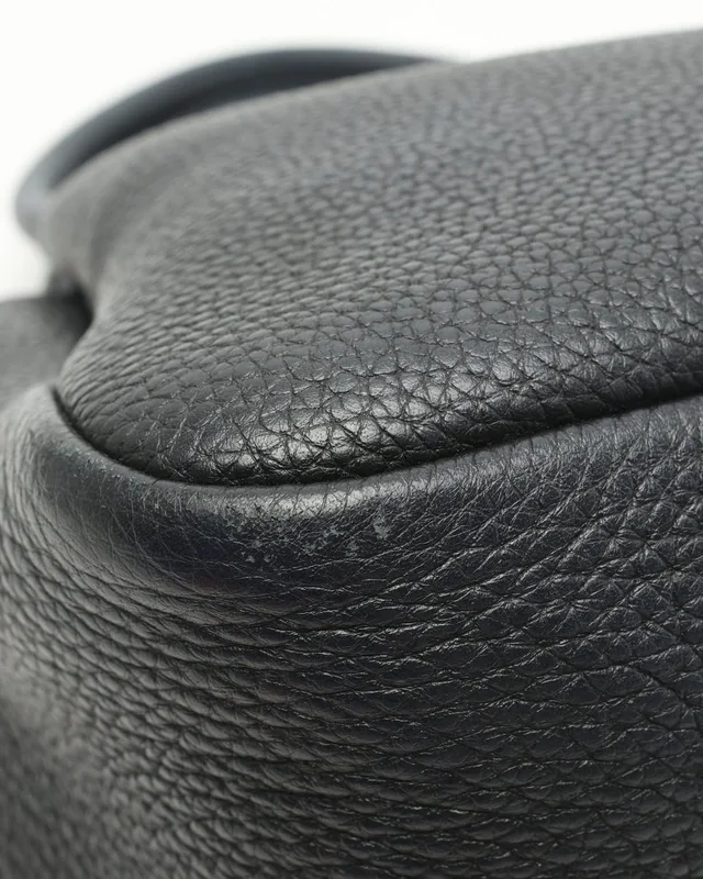 Prada Medium Vitello Daino Soft Zippered Bag in Leather from A Retro Tale, photo 6 of 9