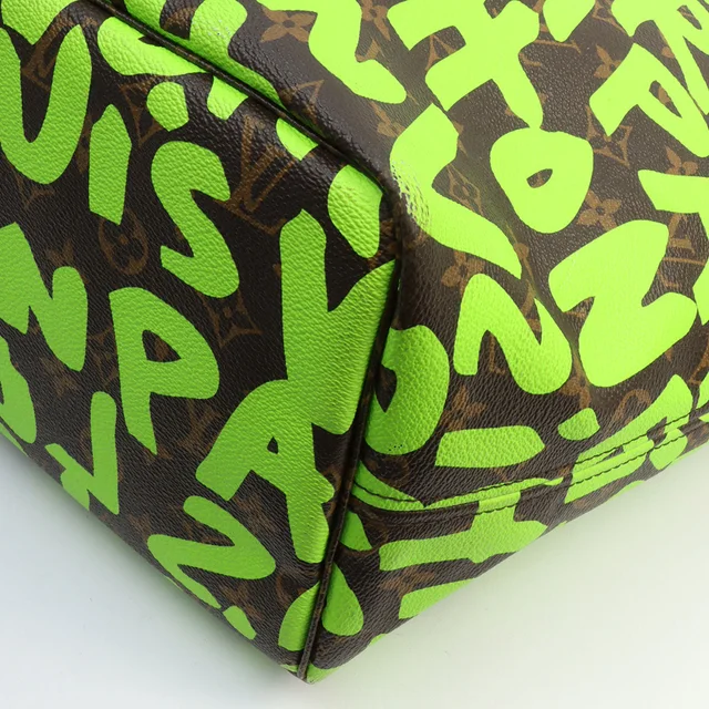 Louis Vuitton 2009 Monogram Graffiti Neverfull GM Green/Brown in Brown Coated canvas from VINTAGE QOO TOKYO, photo 2 of 2
