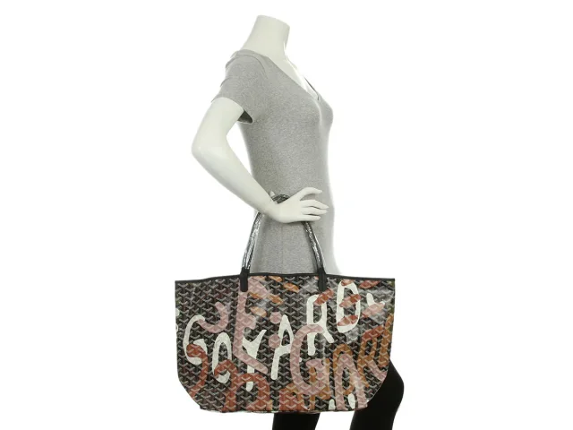 Goyard Pink Lettres Camouflage Saint-Louis GM in Pink Coated canvas from Ann's Fabulous Finds, photo 10 of 10