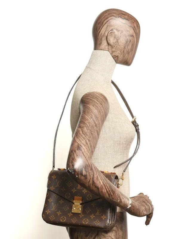 Louis Vuitton Monogram Pochette Métis Bag in Coated canvas from A Retro Tale, photo 9 of 9