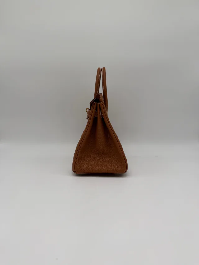 Hermès Birkin 25 Gold Togo Gold Hardware in Gold Togo leather from Luxury Promise, photo 8 of 11