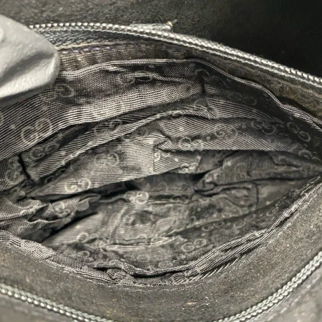 Gucci Shoulder Bag in Black Leather from LuxUness, photo 10 of 10