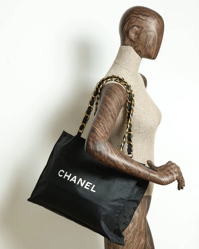 Chanel CC Chain Tote Bag in Nylon from A Retro Tale, photo 14 of 14