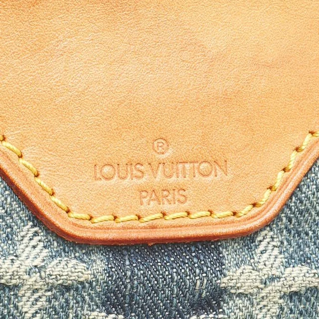 Louis Vuitton Monogram Cabas Raye PM Bag in Canvas from A Retro Tale, photo 10 of 15