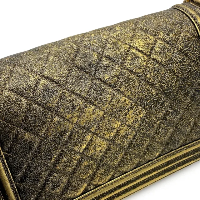 Boy Chanel Gold/BlackA67085 Lambskin in Gold Lambskin from GALLERY RARE, photo 17 of 18