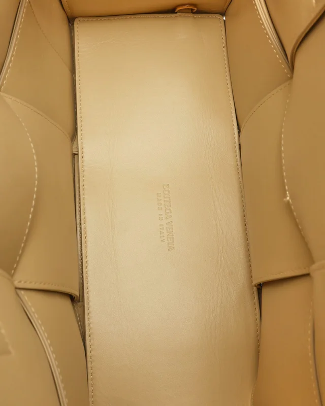 Bottega Veneta Small Foulard Arco Bag in Leather from A Retro Tale, photo 6 of 7