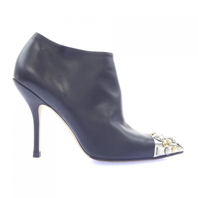 Louis Vuitton Boots Black in Black from The Reluxe