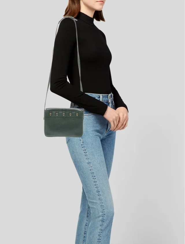 Delvaux Shoulder Bag Vintage in green Leather from The RealReal, photo 2 of 6