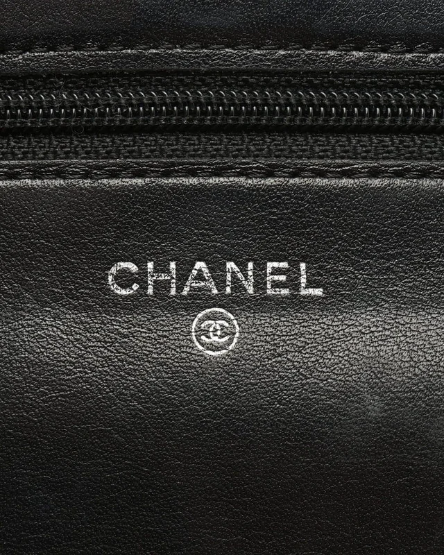 Chanel Brilliant CC Patent Wallet On Chain Bag in Patent leather from A Retro Tale, photo 8 of 10