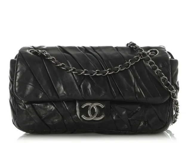 Chanel Glazed Calfskin Twisted Flap in Black Calfskin from Ann's Fabulous Finds, photo 2 of 10