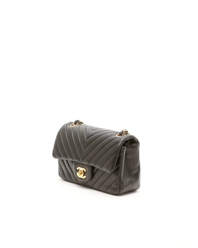 Chanel Classic Chevron Mini Single Flap Bag in Leather from A Retro Tale, photo 2 of 12