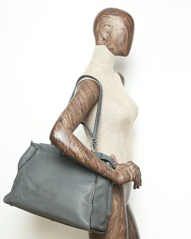 Fendi Large Peekaboo Bag in Leather from A Retro Tale, photo 13 of 13