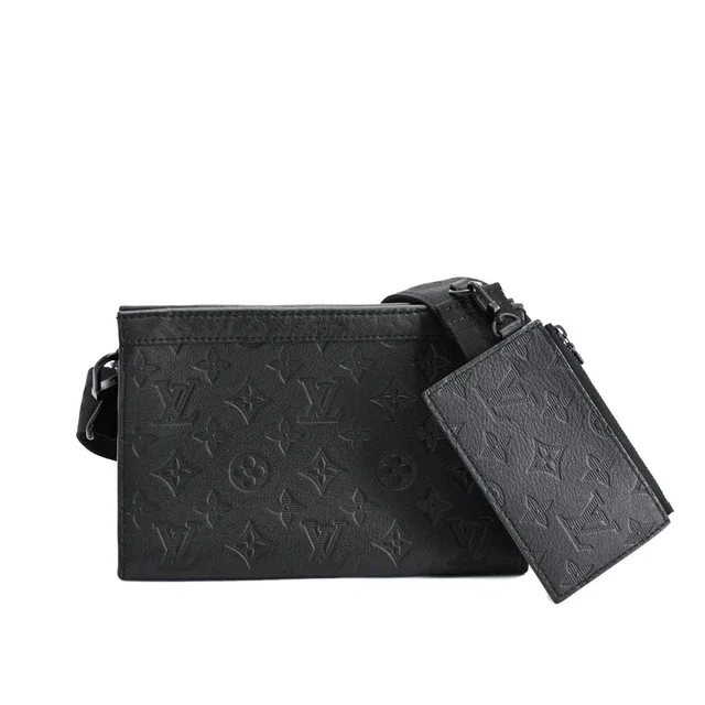 Louis Vuitton Shoulder Bag from The Reluxe