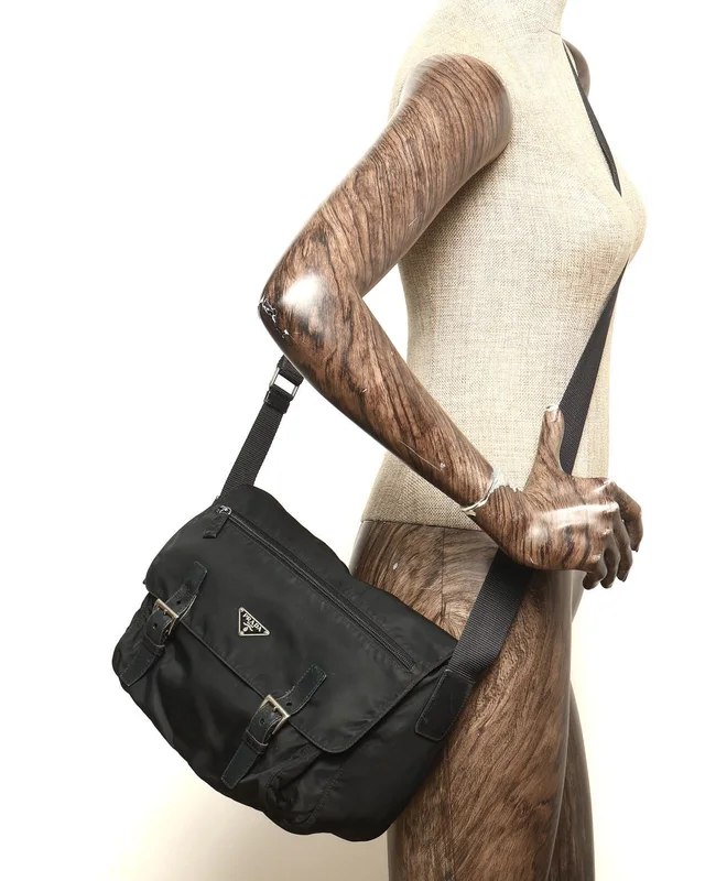 Prada Tessuto Messenger Bag in Nylon from A Retro Tale, photo 8 of 8