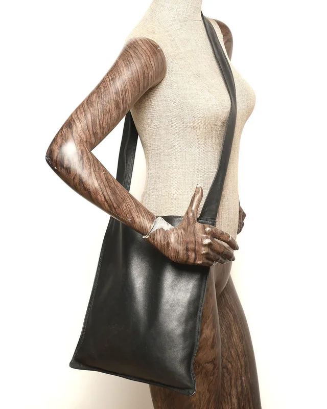 Chanel Messenger Bag in Leather from A Retro Tale, photo 7 of 7