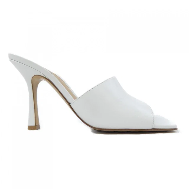 Bottega Veneta Leather Sandals in Leather from LuxUness
