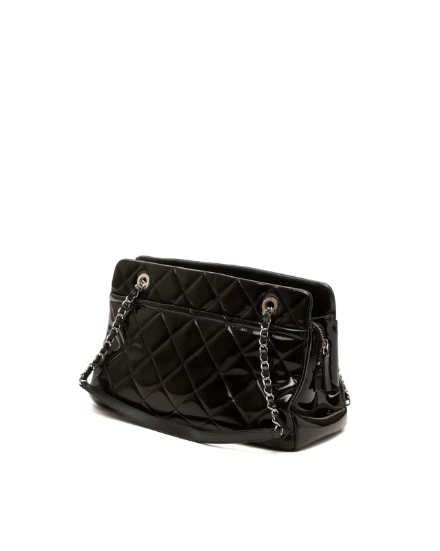 Chanel CC Patent Chain Tote Bag in Patent leather from A Retro Tale, photo 3 of 8