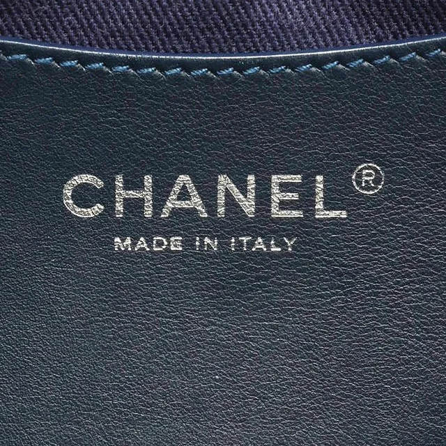 Chanel 2012 Denim Camellia Medium Flap Bag in Denim from A Retro Tale, photo 9 of 12