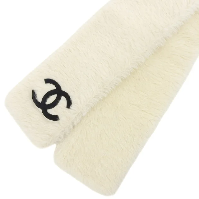 Chanel Logo CC mark scarf, ivory from VINTAGE QOO TOKYO, photo 5 of 10