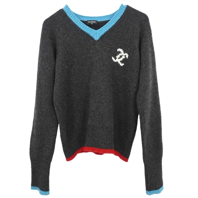 Chanel Sweater Knit Top Gray in Grey Cashmere from AMORE Vintage Tokyo