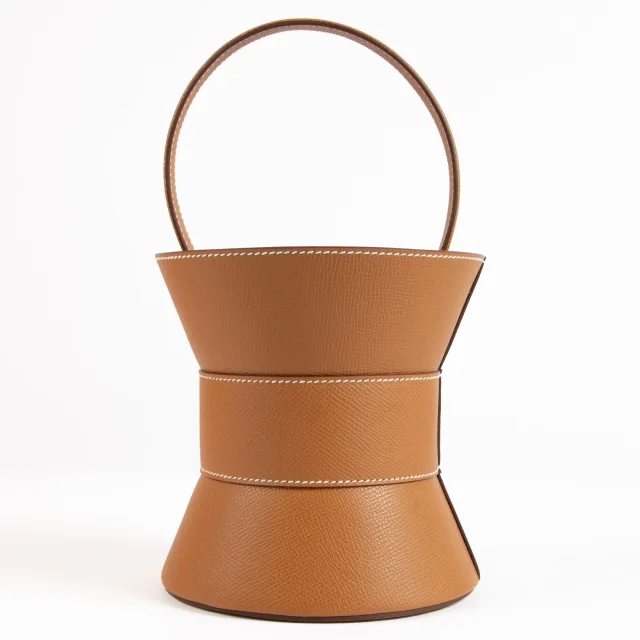 Hermès Mini Medor Gold Epsom PHW Bag in Gold Epsom leather from Labellov, photo 4 of 7