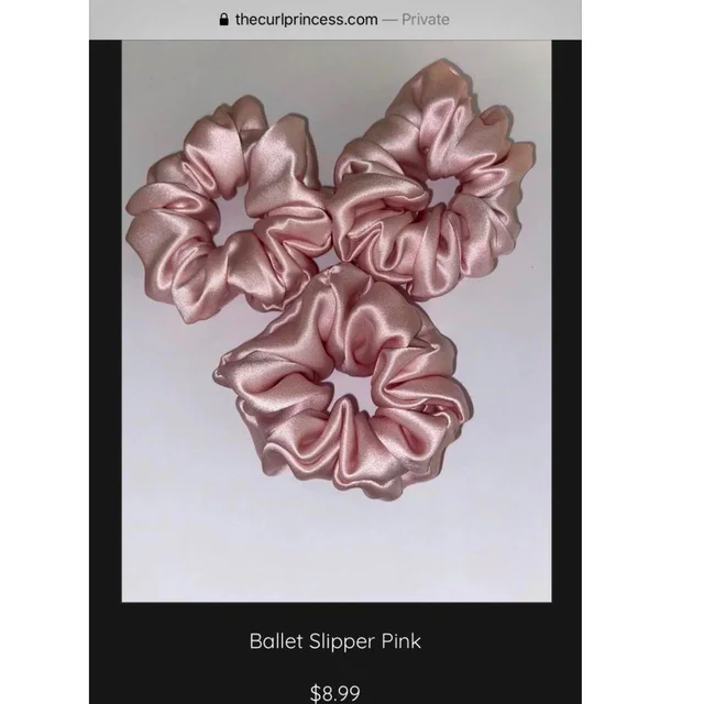Mulberry Women's Hair accessory - Pink in pink Silk from Depop, photo 1 of 1
