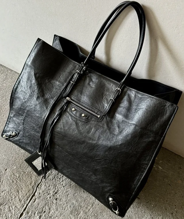 Balenciaga 2000’S - Classic - Papier A4 Tote -Calfskin Bag in black Calfskin from Grailed
