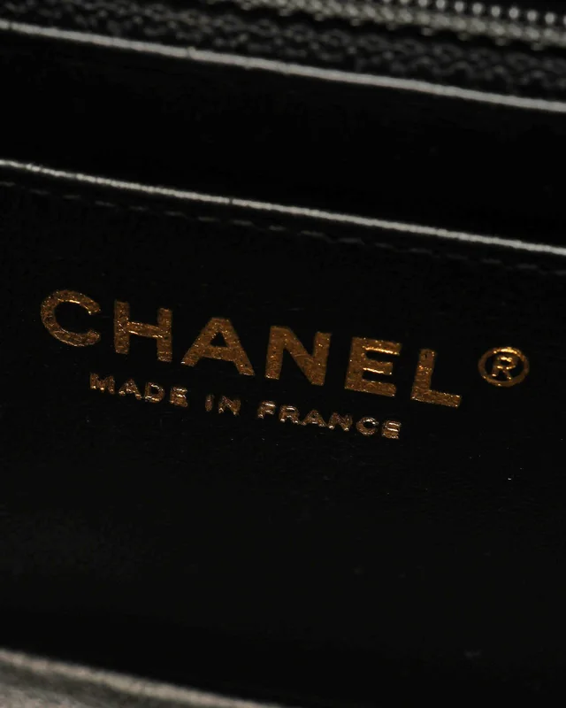 Chanel Classic Chevron Mini Single Flap Bag in Leather from A Retro Tale, photo 11 of 12