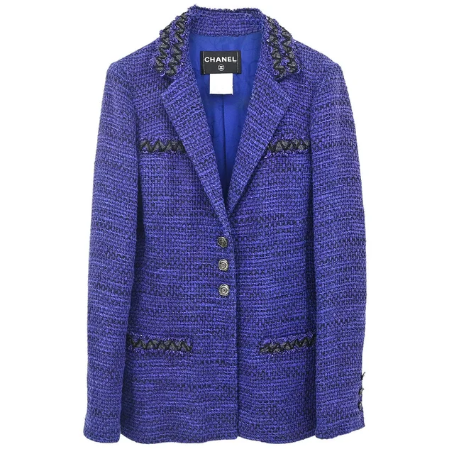 Chanel 2009 Single Breasted Tweed Jacket Purple #36 in Purple Tweed from AMORE Vintage Tokyo