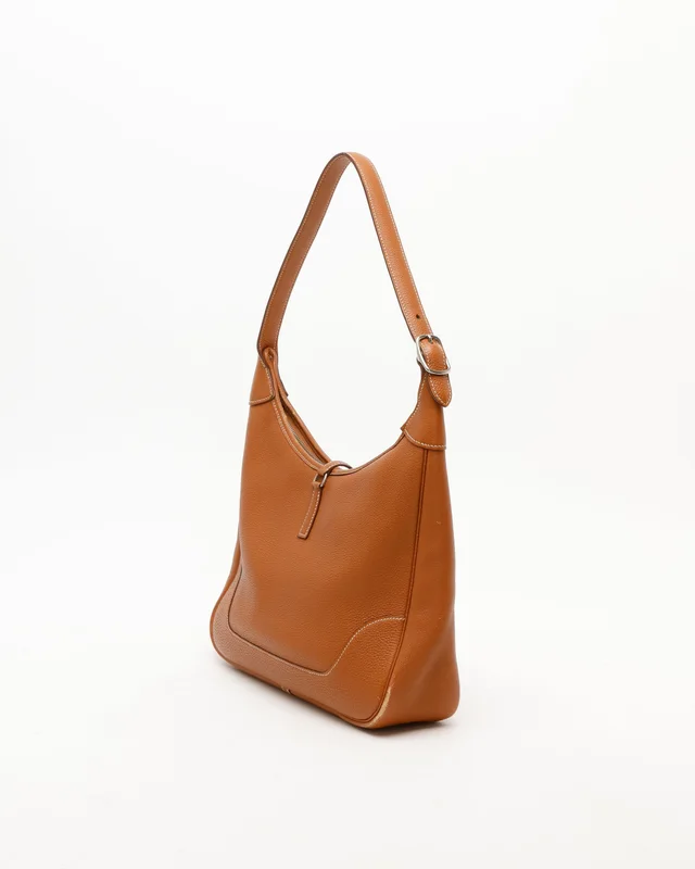 Hermès Togo Trim 31 Hobo Bag in Togo leather from A Retro Tale, photo 3 of 11