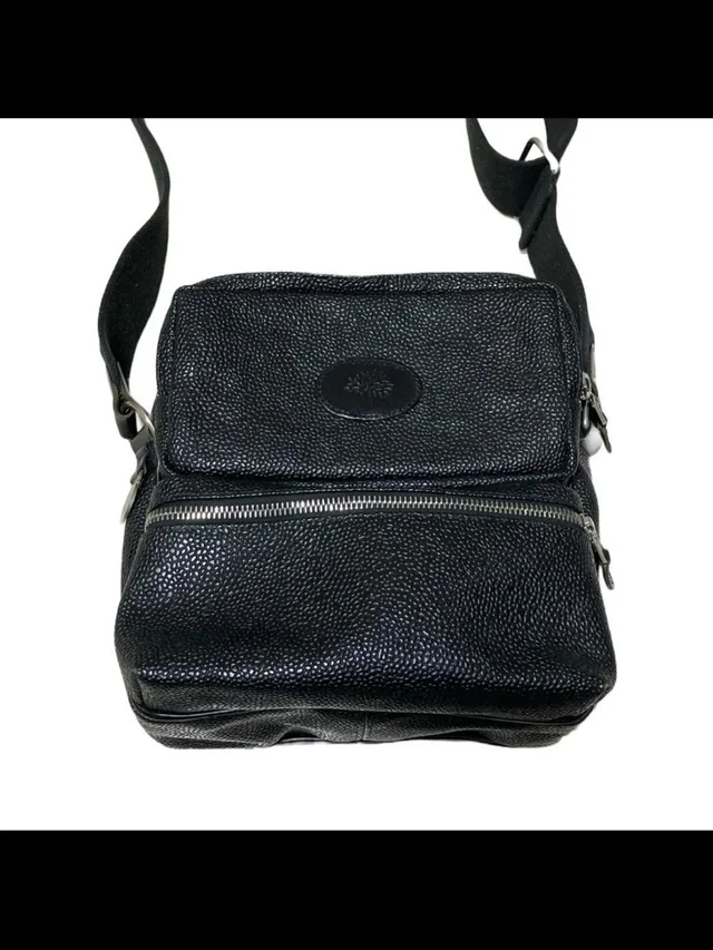 Mulberry Pebbled Leather Messenger Crossbody in black Leather from Poshmark