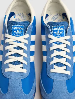 adidas Originals Low-top sneakers with flat sole in 0% Calf, 0% Polyester, photo 4 of 5 from LUISAVIAROMA