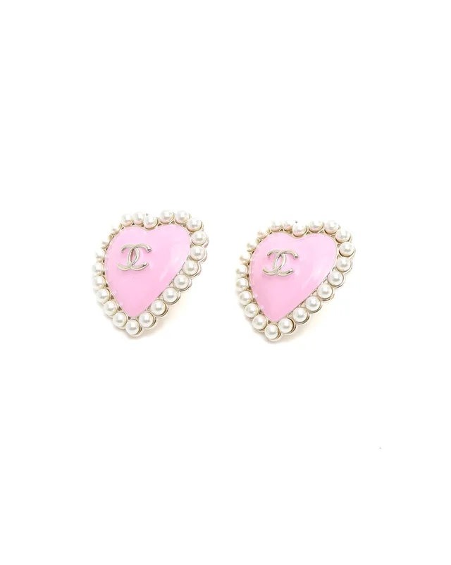 Chanel Coco Mark Pearl Heart Earrings in Resin from A Retro Tale, photo 2 of 4