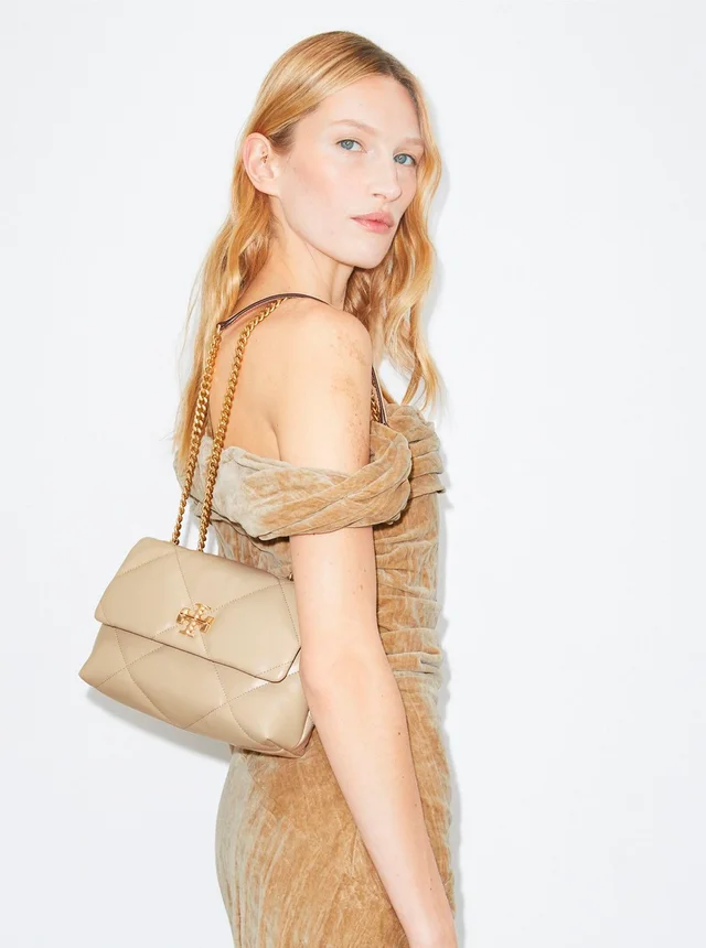 Tory burch 'Kira Diamond' Beige Shoulder Bag with Double T Logo in Quilted Leather for Women in Beige 100% Cow, photo 9 of 9 from Gaudenzi Boutique