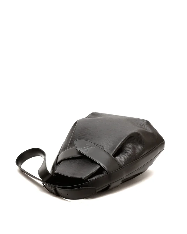 Louis Vuitton Epi Sac D'epaule GM Bag in Leather from A Retro Tale, photo 4 of 8