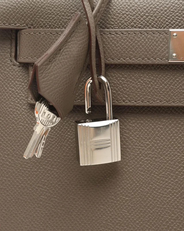 Hermès Kelly II 28 Sellier Etain Epsom Bag in Taupe Epsom leather from A Retro Tale, photo 6 of 11