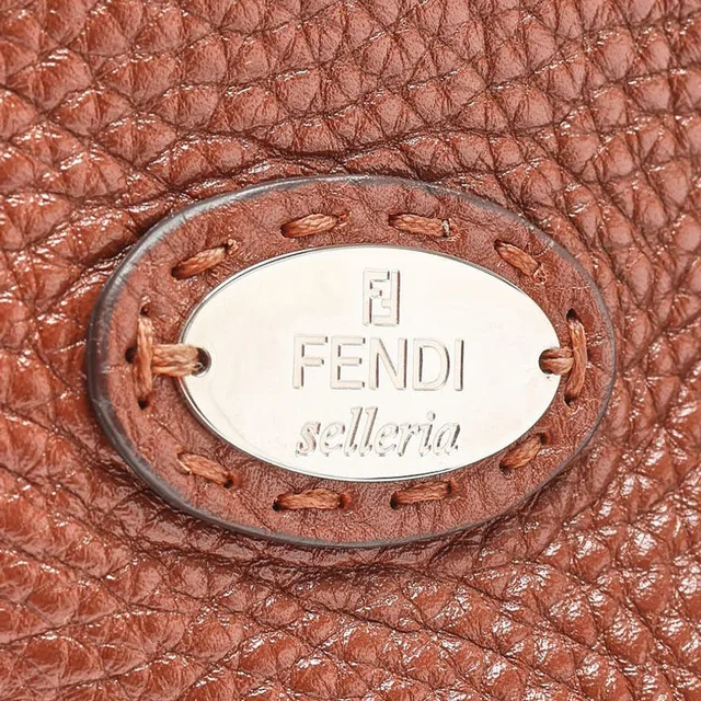 Fendi Selleria Tote Bag in Leather from A Retro Tale, photo 6 of 8