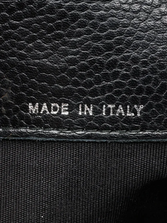 Chanel Black Quilted Caviar Leather CC Bifold Wallet in Black Caviar leather from Yoogis, photo 7 of 8