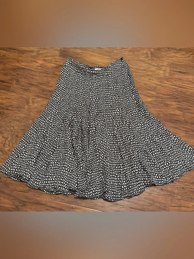 Max Mara Italy 100% Silk Paneled Flare Skirt Black White Abstract Print Size 8 in white|black Silk from Poshmark