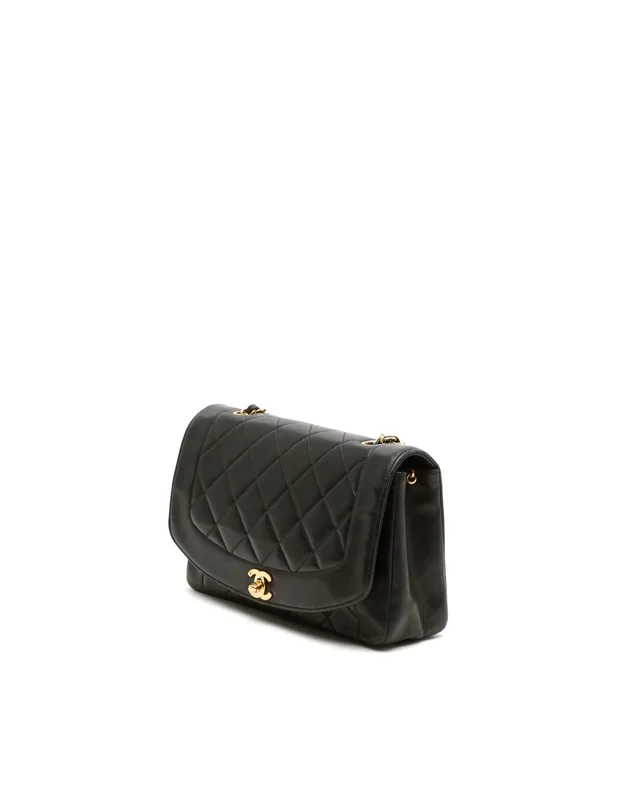 Chanel CC Medium Diana Flap Bag in Woven leather from A Retro Tale, photo 2 of 9