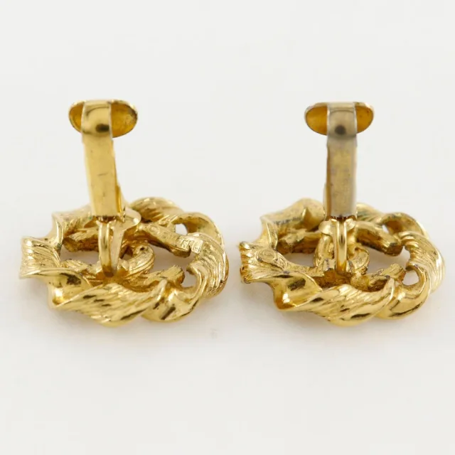 Chanel Round Coco Mark Earrings Vintage in Blue Gold-plated metal from LuxUness, photo 5 of 10
