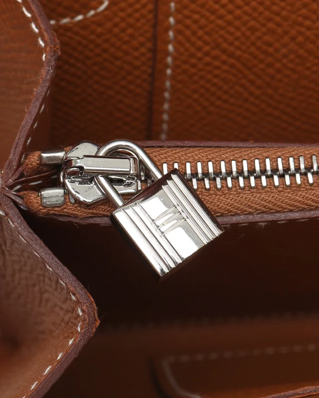 Hermès Epsom Kelly To Go Wallet in Epsom leather from A Retro Tale, photo 10 of 14