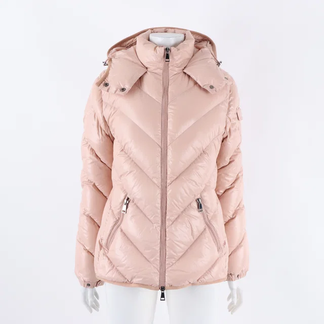 Moncler 몽클레르 패딩 점퍼 from GUGUS