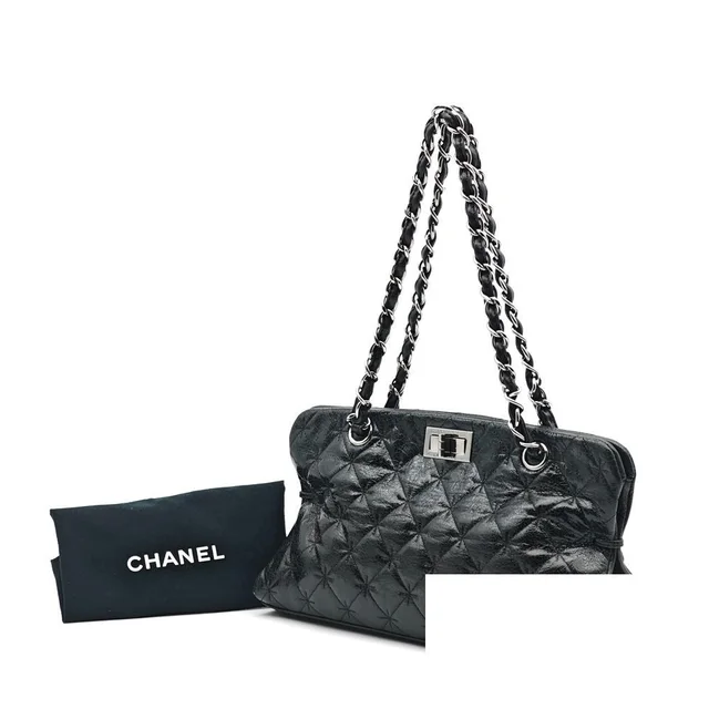 Chanel Shoulder Bag Patent Leather in Patent leather from The Reluxe