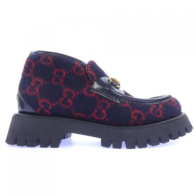 Gucci Sneakers Navy in Navy from The Reluxe