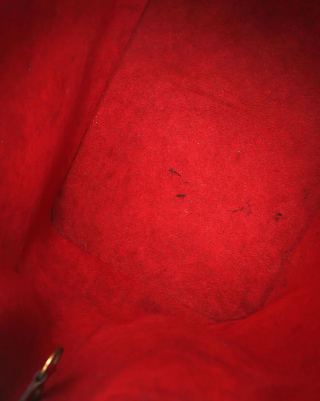 Louis Vuitton Epi Petit Noé Bag in Leather from A Retro Tale, photo 7 of 9