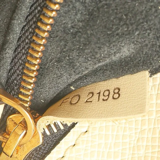 Louis Vuitton 2018s Taiga City Frame Handbag in Suede from A Retro Tale, photo 9 of 10