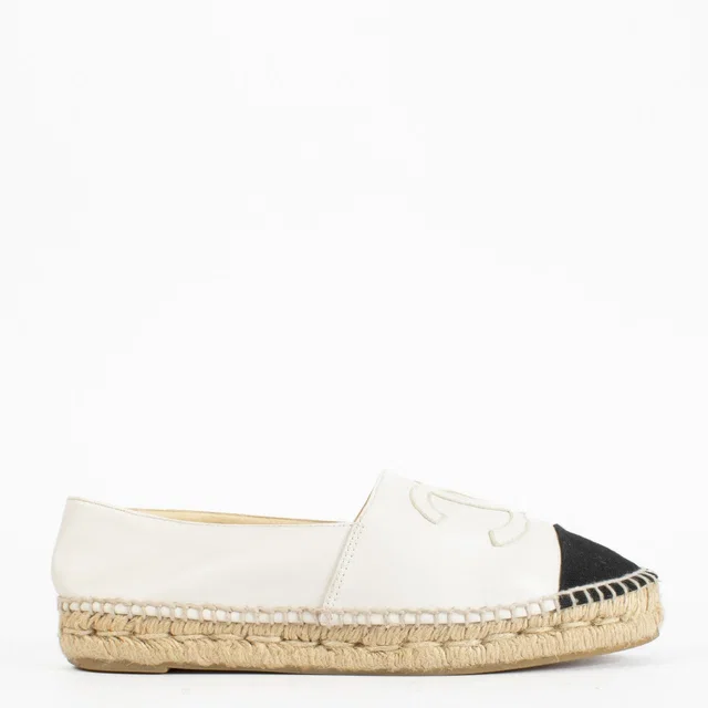 Chanel White & Black Leather Espadrilles - Size 39 in Black Leather from Labellov