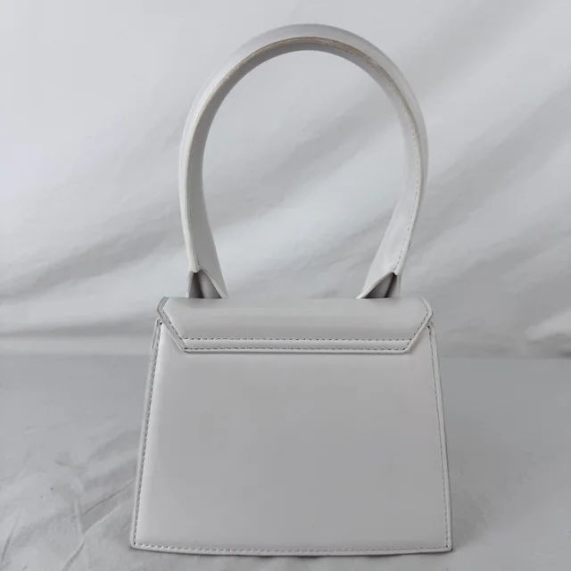 Jacquemus Le Chiquito Moyen White Bag in White Calfskin leather, Metal from Reowned, photo 6 of 12